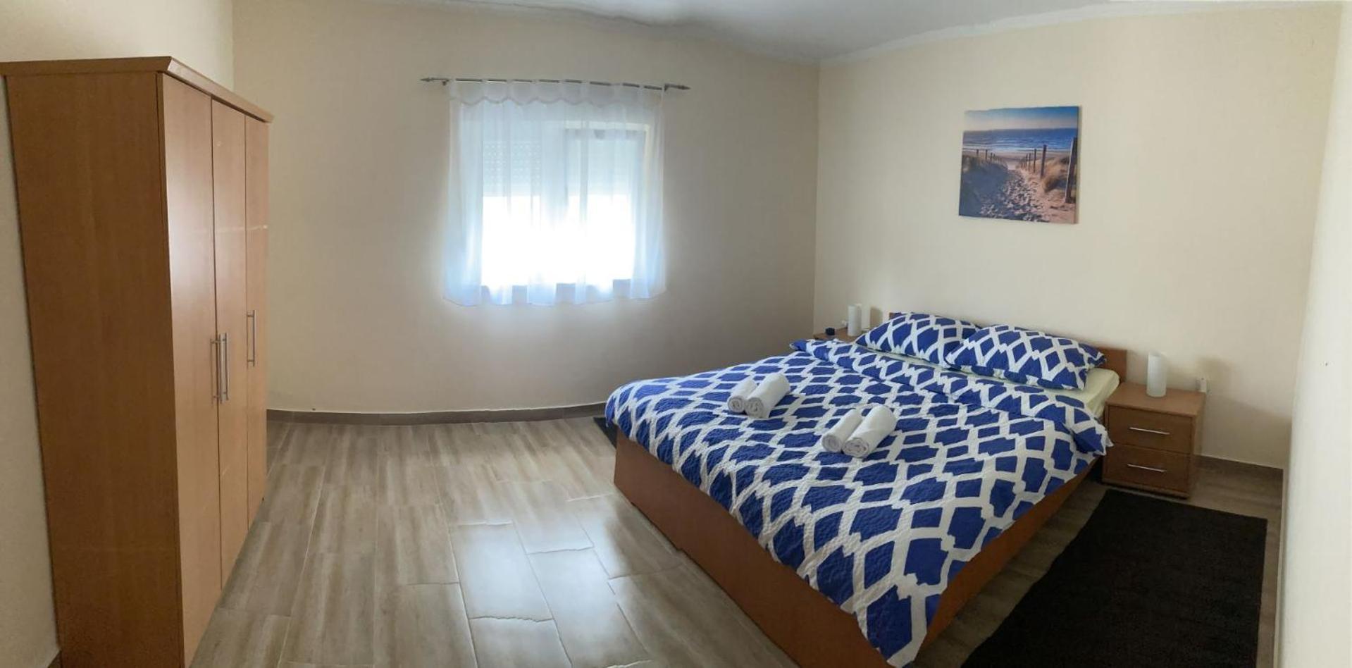 Apartman Turanj Exterior foto