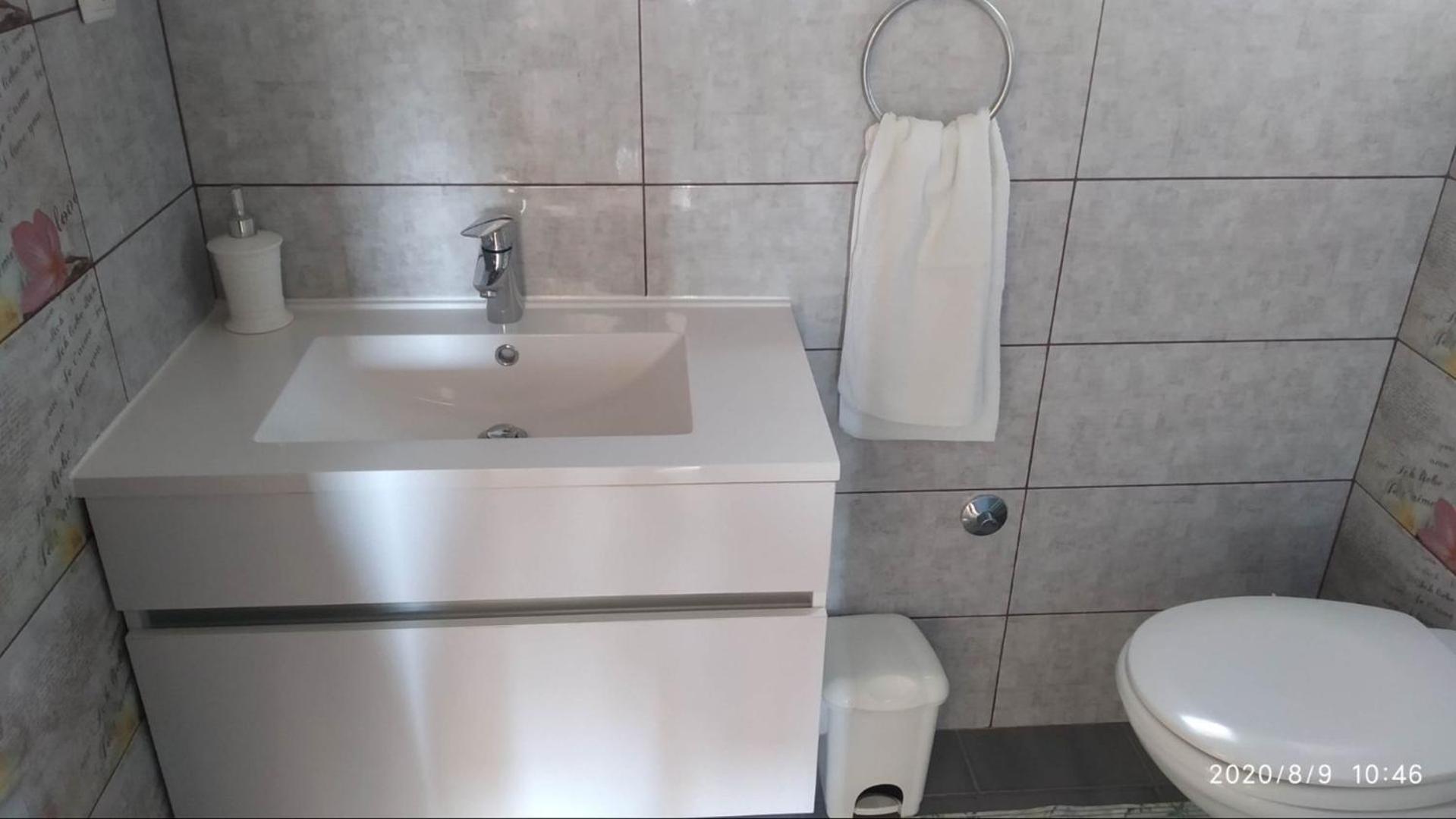 Apartman Turanj Habitación foto
